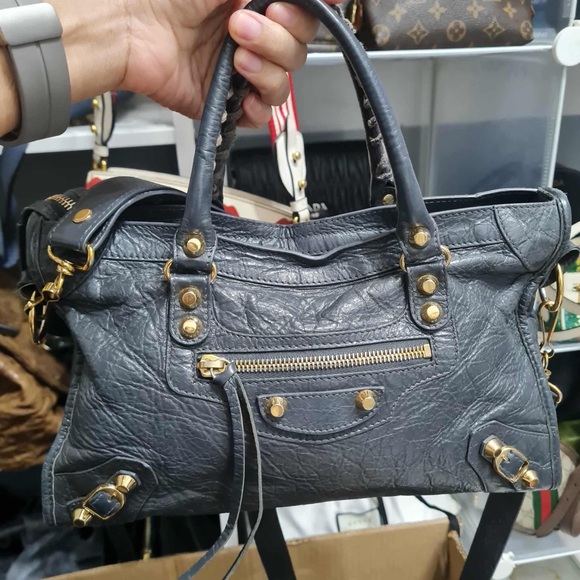 Balenciaga Black Leather Shoulder Bag with Gold Accents - Picture 2 of 13